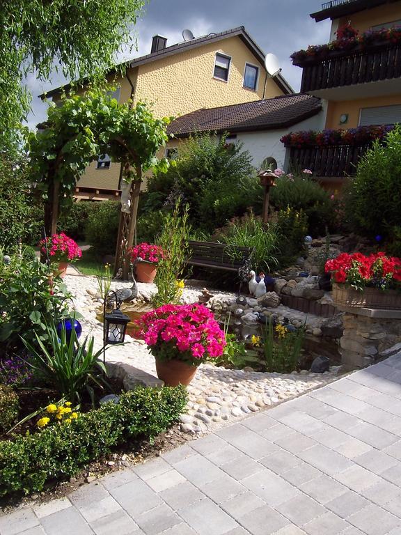 Haus Rossner Apartment Nemmersdorf Bagian luar foto